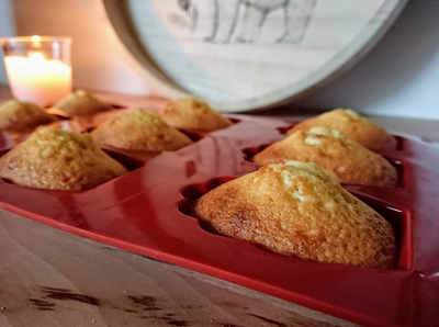 CUISINER AVEC LES ENFANTS - REVISITONS NOS CLASSIQUES POUR LE GOÛTER